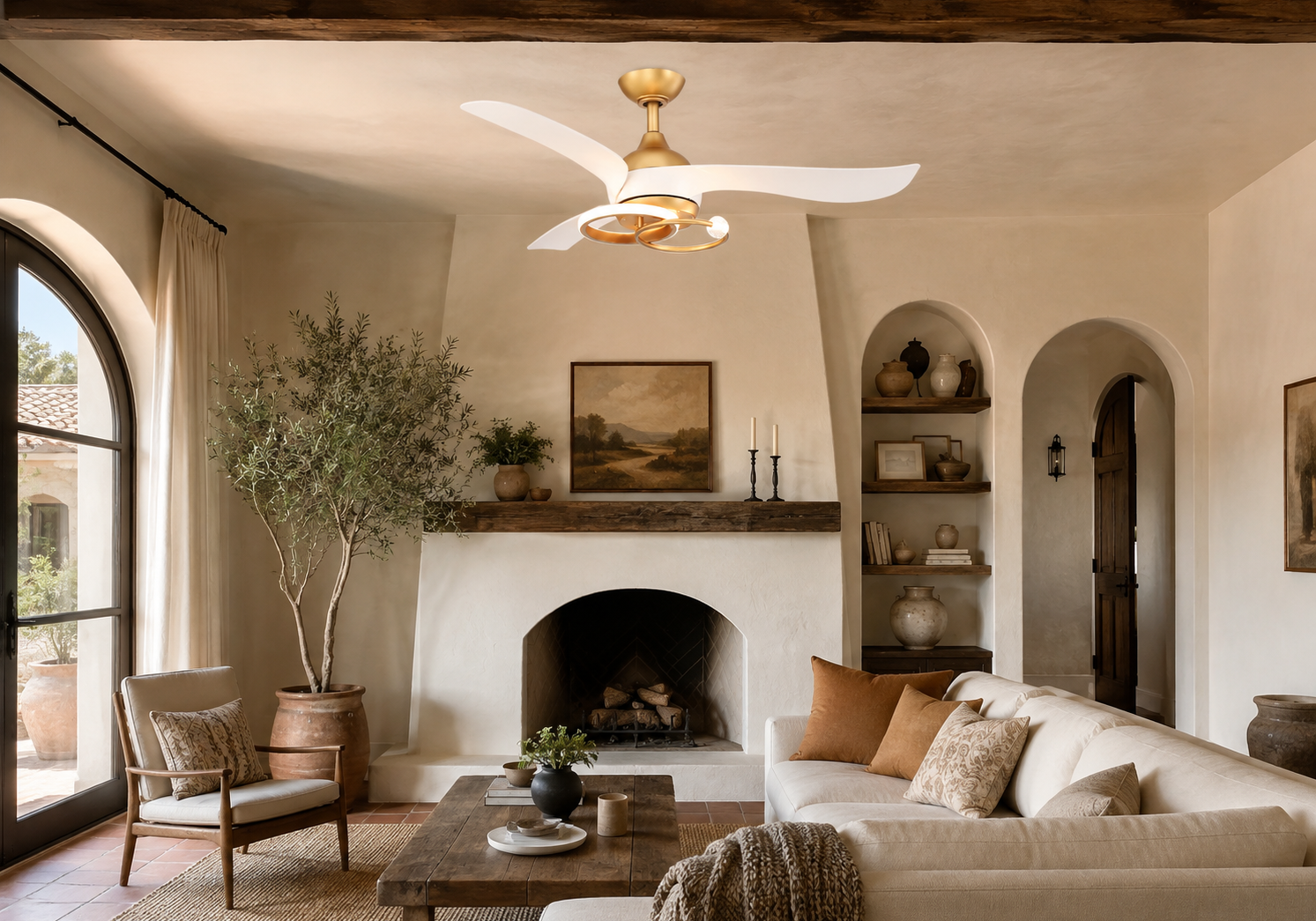 Angled Ceiling Fan Blades vs Flat Blades: Which Is Better? - Parrot Uncle ES