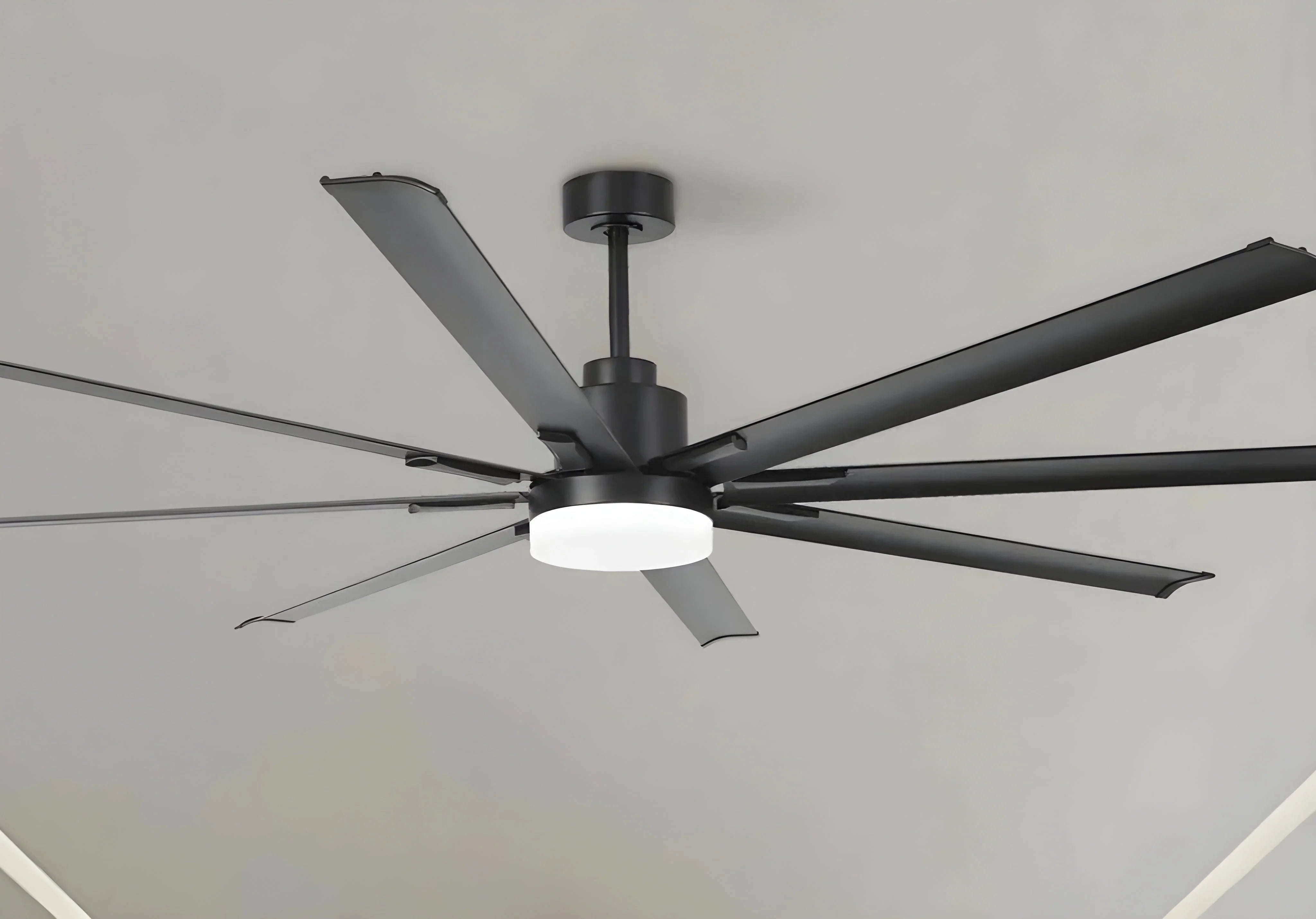 What’s the Difference Between Industrial and Regular Ceiling Fans? - Parrot Uncle ES