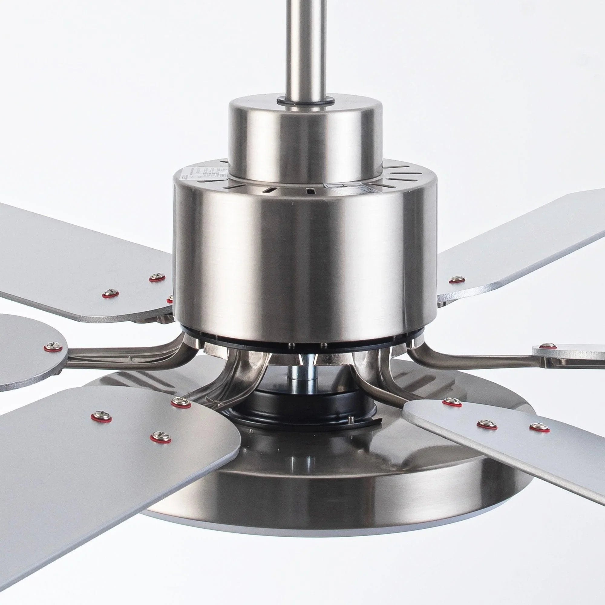 Ventilador de techo moderno Lucknow de 152 cm (60") con iluminación y mando a distancia