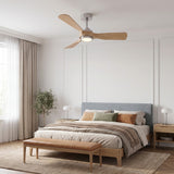 Ventilador de techo Elva en níquel cepillado/madera clara Ø112 cm con luz LED y aspas de madera maciza 100%