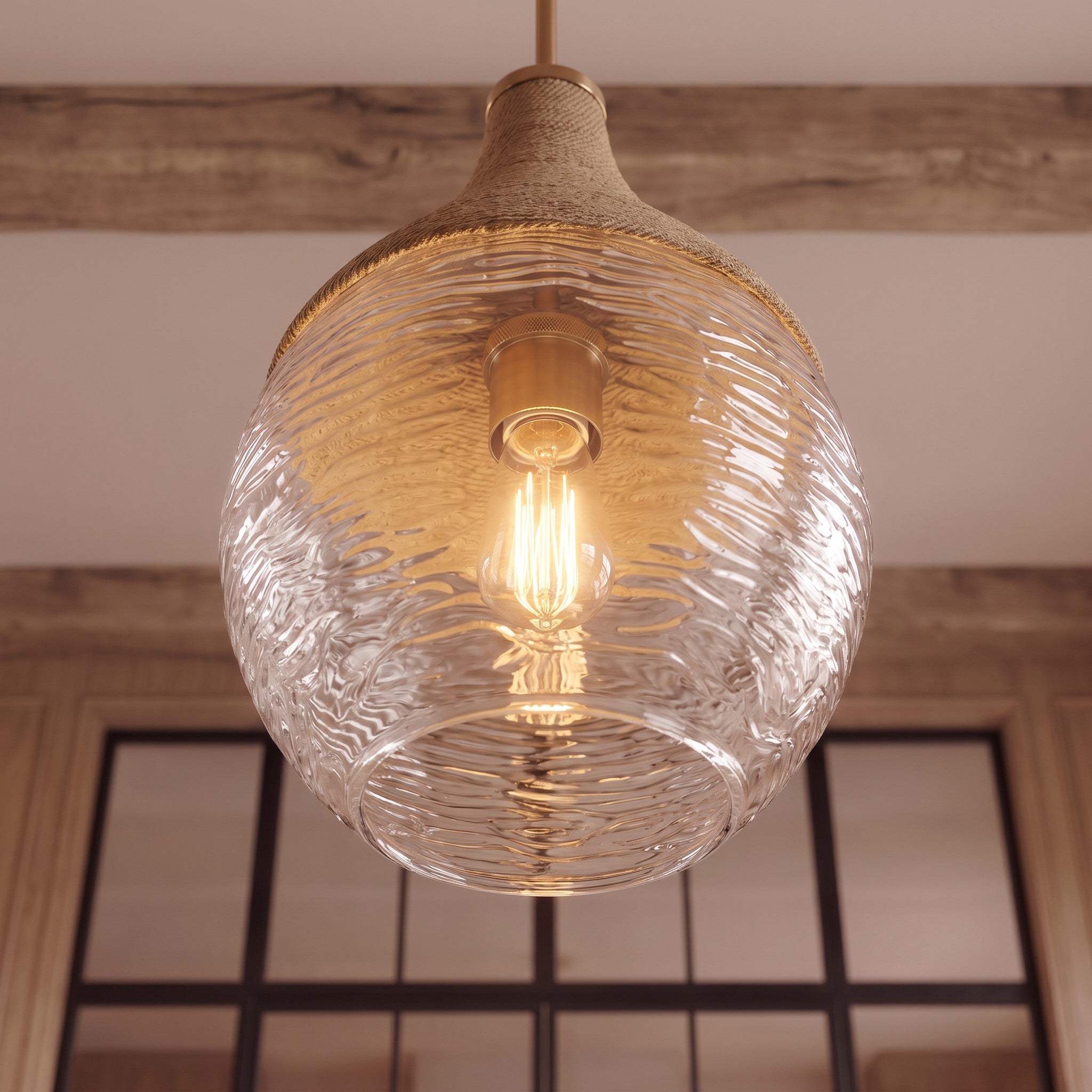 Lámpara colgante de diseño con pantalla de cristal ondulado y bombilla vintage