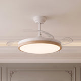 Ventilador de techo ultrasilencioso Luzia de Ø106 cm con 3 aspas retráctiles y luz LED 