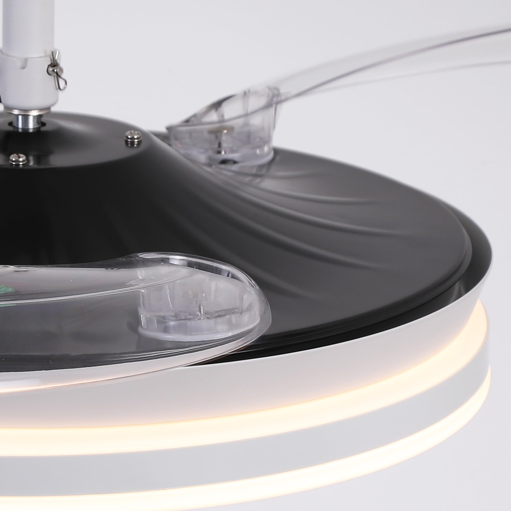 Ventilador de techo Serena motor DC ultrasilencioso de Ø100 cm con 3 aspas retráctiles y luz LED
