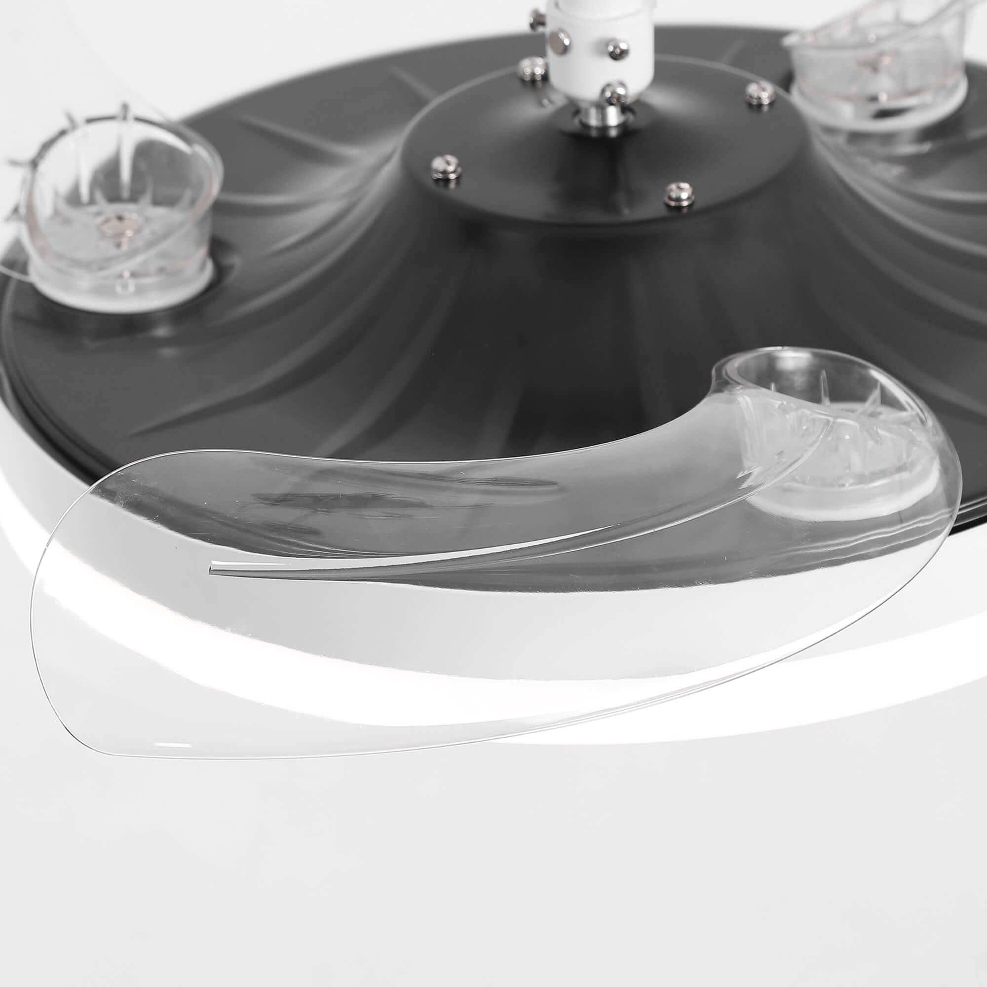 Ventilador de techo Raydon motor DC ultrasilencioso Ø106 cm con aspas retráctiles y luz LED