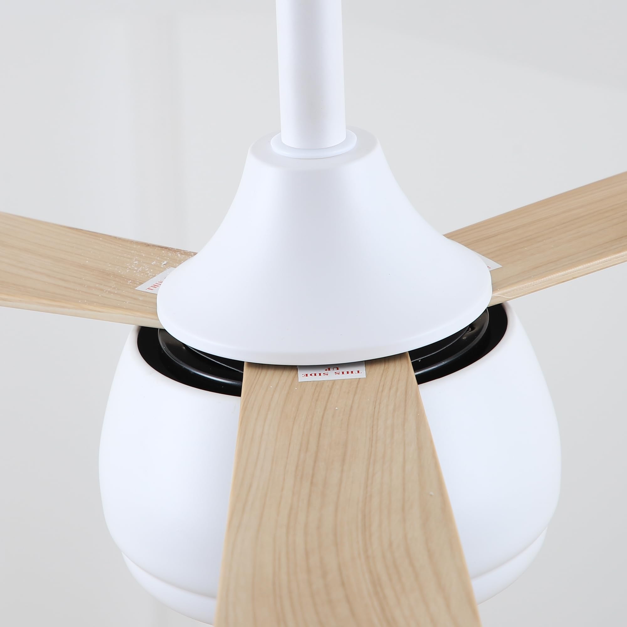 Ventilador de techo silencioso Kala de Ø132 cm con luz LED