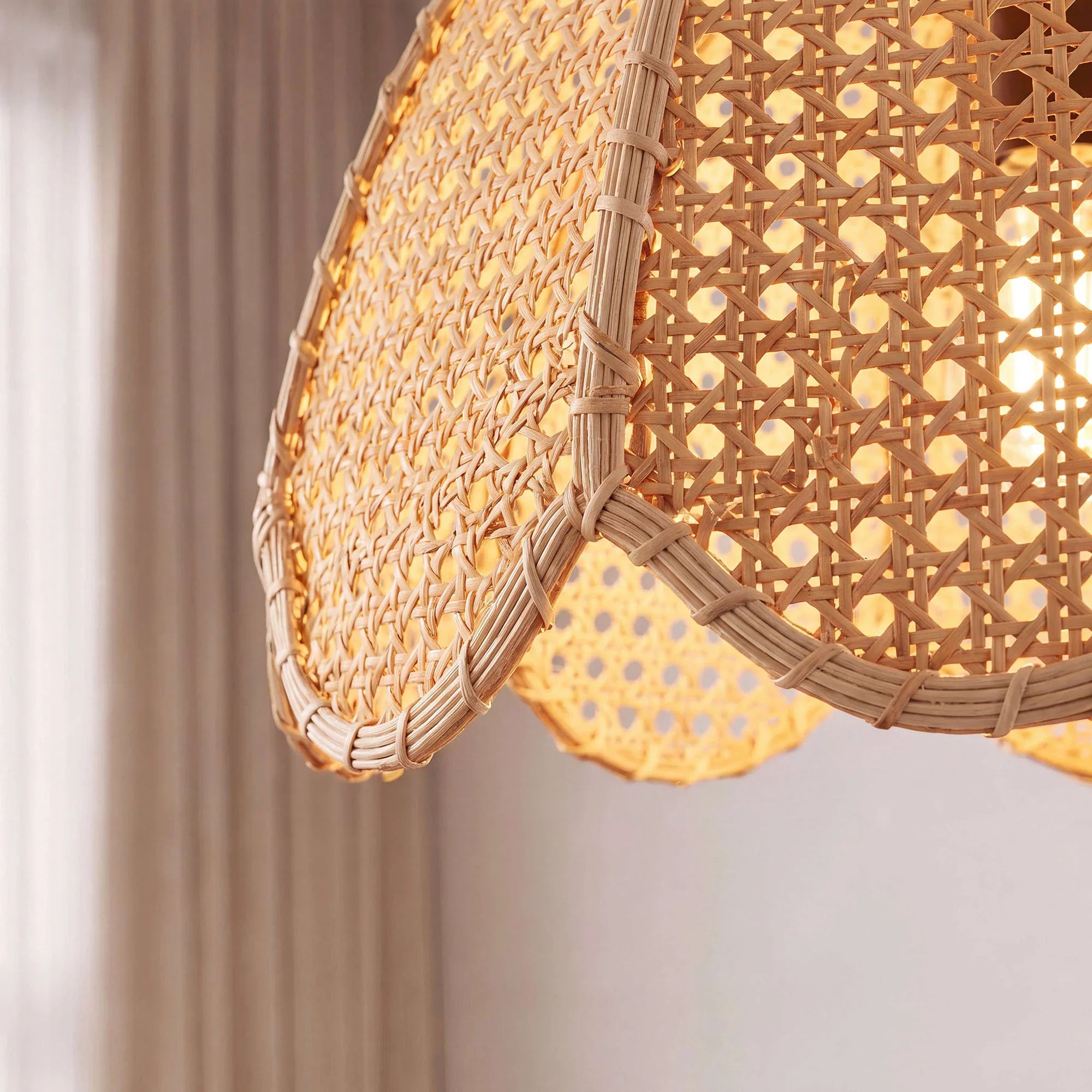 Natural Textured Lotus Rattan Pendant Light Ø40cm